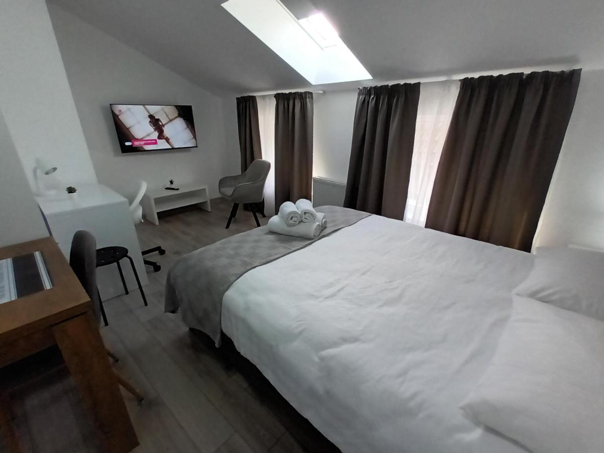 Old Town Studio Apartments Baia Mare Eksteriør bilde