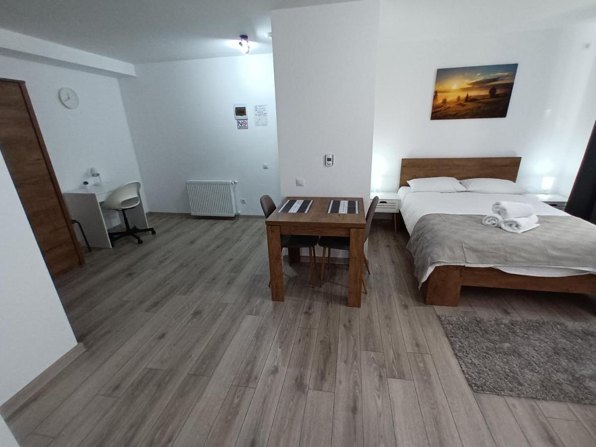 Old Town Studio Apartments Baia Mare Eksteriør bilde